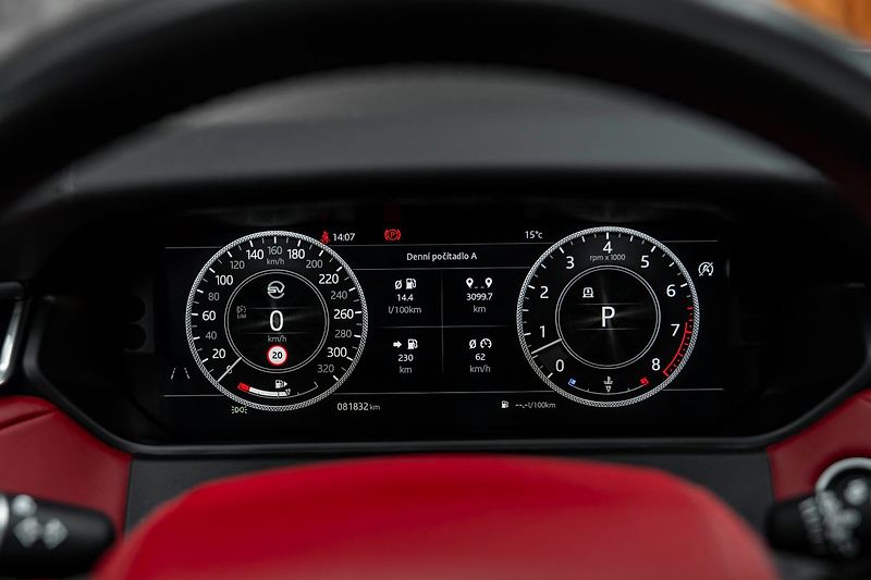 Land Rover Range Rover Velar - fotka 13 z 25