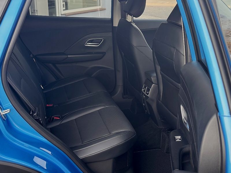 MG ZS (2026) 1,5l Hybrid + (197k) Exclusive - fotka 37 z 38