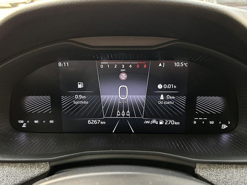 Škoda Kamiq 1.0 TSI 130 let Premium - fotka 14 z 24