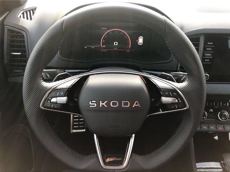 Škoda Karoq 1,5 TSI - fotka 18 z 30