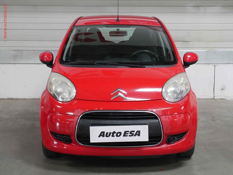 Citroën C1 (2010) 1.0 i, 1.maj,ČR, AC - fotka 2 z 14