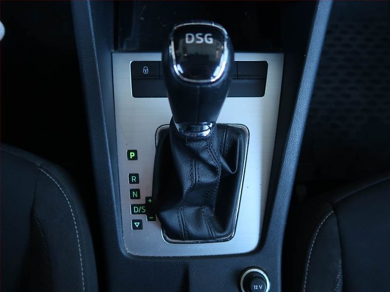 Škoda Octavia (2018) 1.6 TDI, Automat, Tempomat - fotka 13 z 16