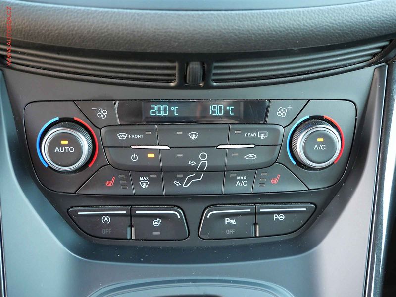 Ford Kuga (2019) 2.0 TDCi 4x4, 1.maj,ČR, AT - fotka 15 z 21