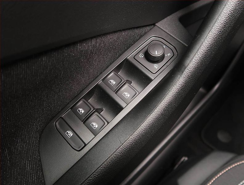 Škoda Scala (2025) 1.0 TSI, Top Selection, FullLe - fotka 15 z 15