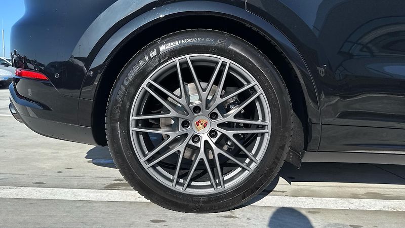 Porsche Cayenne E-Hybrid Black Edition - fotka 11 z 25