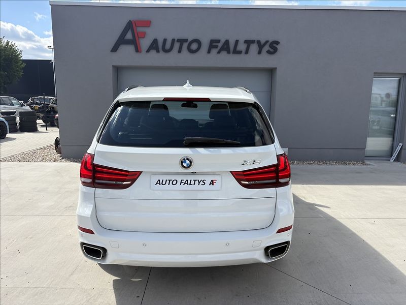 BMW X5 M paket X DRIVE 3,0 D - fotka 6 z 38
