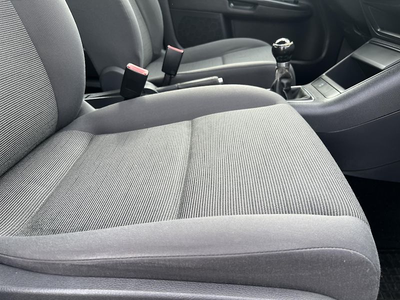 Volkswagen Golf Plus 1.9TDi 66kw ČR - fotka 28 z 33