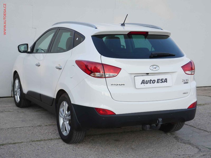 Hyundai ix35 (2012) 2.0CRDi 4x4, AC - fotka 4 z 20