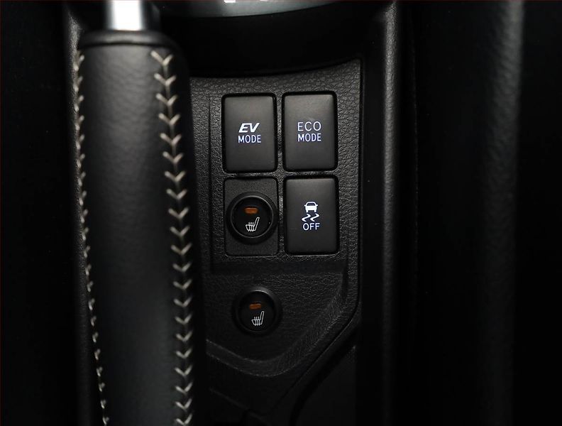 Toyota Yaris (2015) 1.5 Hybrid, Automat - fotka 11 z 18
