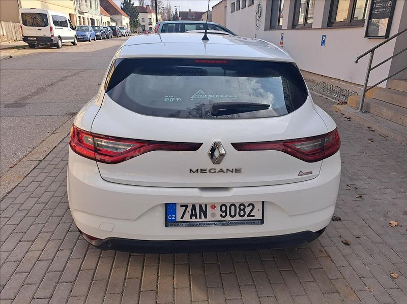 Renault Mégane 1,5 dCi - fotka 8 z 38