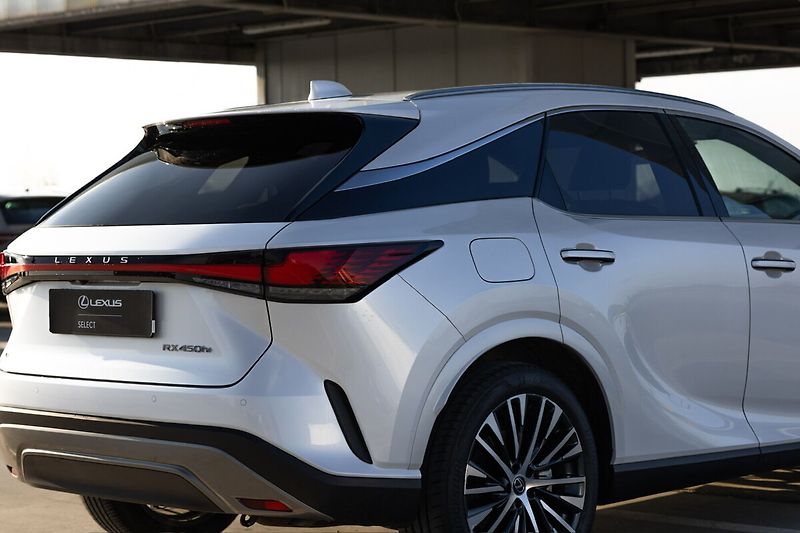 Lexus RX 450h plus 450H+ 2,5 PHEV EXECUTIVE PLUS - fotka 6 z 29
