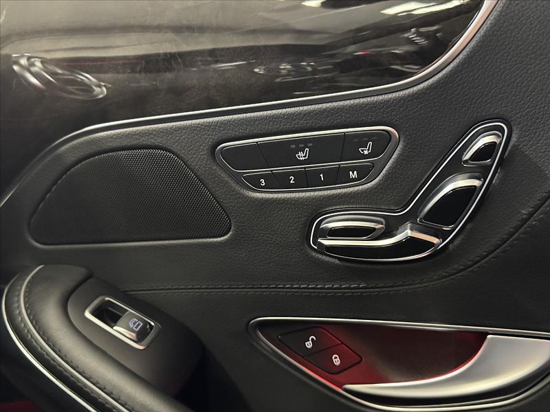 Mercedes-Benz Třídy S 500 4M AMG MASÁŽE ILS - fotka 18 z 23