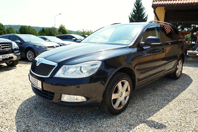 Škoda Octavia (2013) ELEGANCE 1,6 TDI 77 kW - fotka 9 z 29