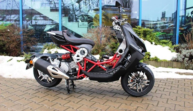 Italjet Dragster 125 (2023) MODEL 2023 SKLADEM akce - fotka 4 z 7