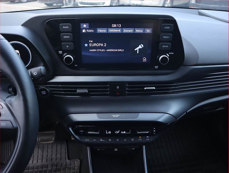 Hyundai i20 (2023) Family 1.0 T-GDI, Automat - fotka 12 z 21