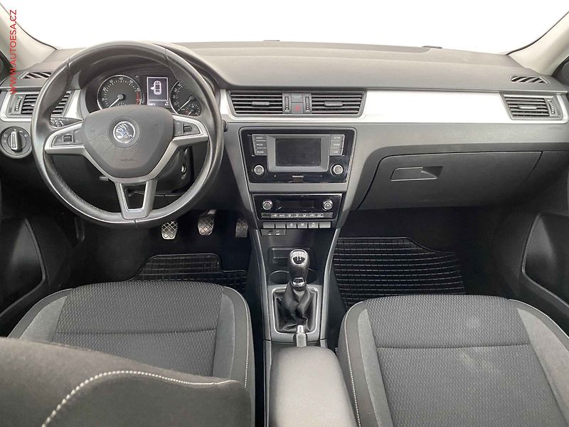 Škoda Rapid (2016) 1.2 TSi, Ambition - fotka 8 z 16