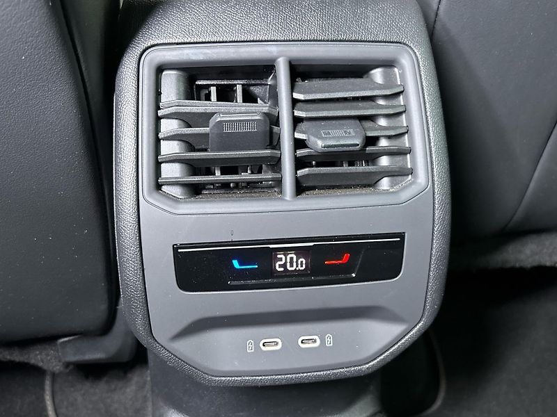 Cupra Formentor VZ DSG - fotka 22 z 28
