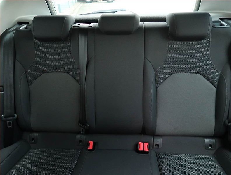Seat Leon (2020) 1.5 TSI, Kůže, Navi, Tempomat - fotka 10 z 19