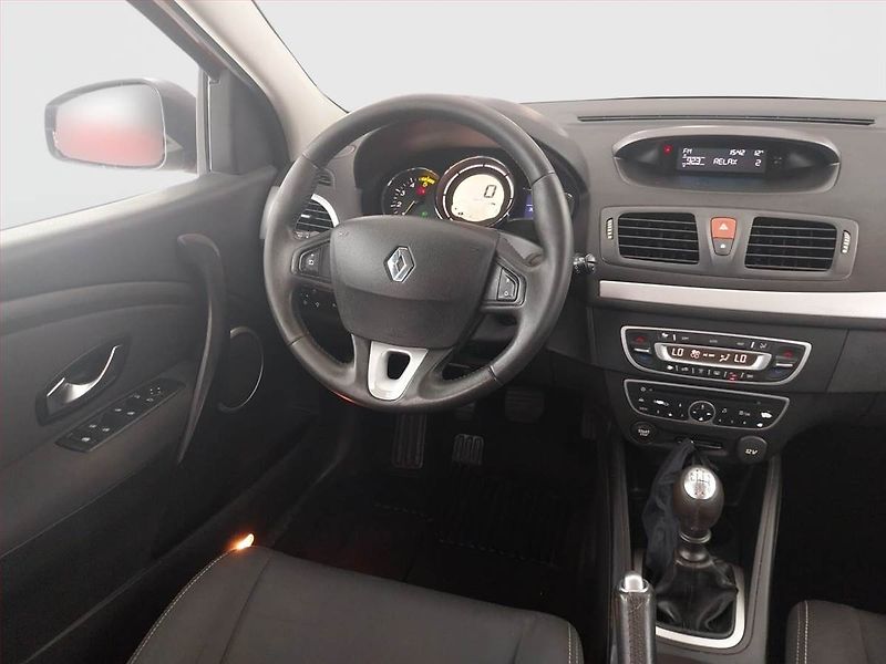 Renault Mégane (2010) 1.5 dCi, po STK, slušný stav - fotka 7 z 18