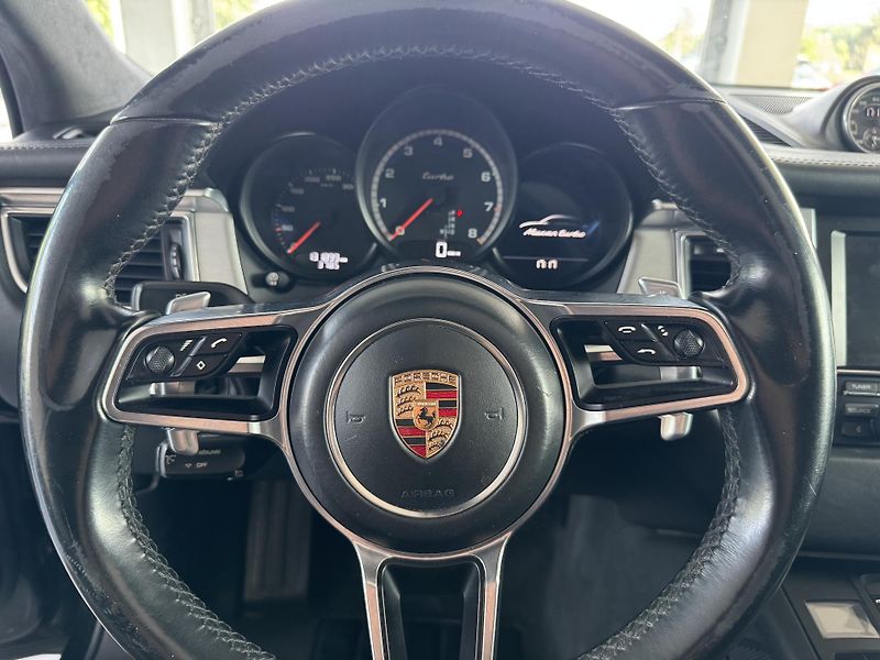 Porsche Macan (2015) 3,6 V6 Turbo CHRONO BOSE - fotka 35 z 35