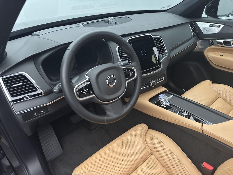 Volvo XC90 T8 AWD RECHARGE ULTIMATE 1.maj - fotka 25 z 57