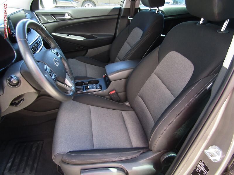 Hyundai Tucson (2018) 1.6T-GDi 4X4, Style, AT - fotka 9 z 23