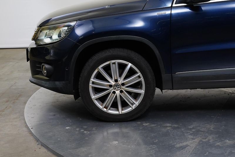 Volkswagen Tiguan - fotka 10 z 25