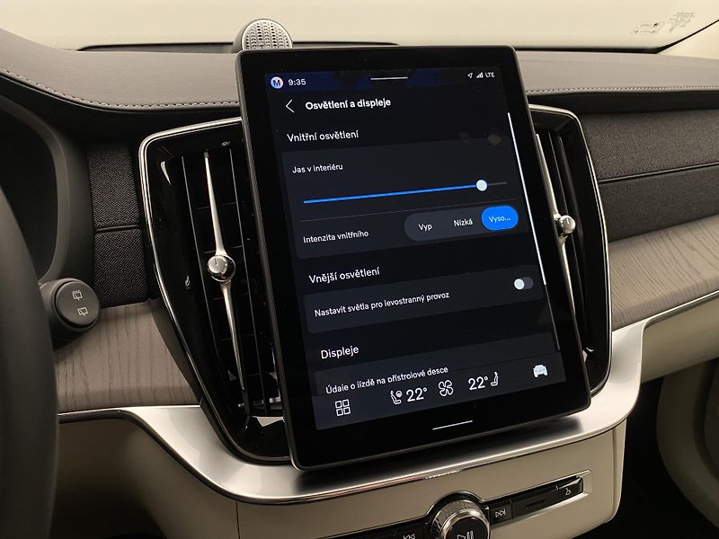 Volvo XC90 (2026) B5 AWD AUT BRIGHT PLUS 7míst - fotka 56 z 72