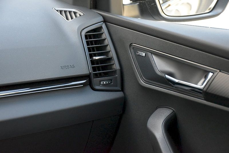 Škoda Karoq (2025) Sportline 1,5 TSI 110 kW 7° au - fotka 21 z 39