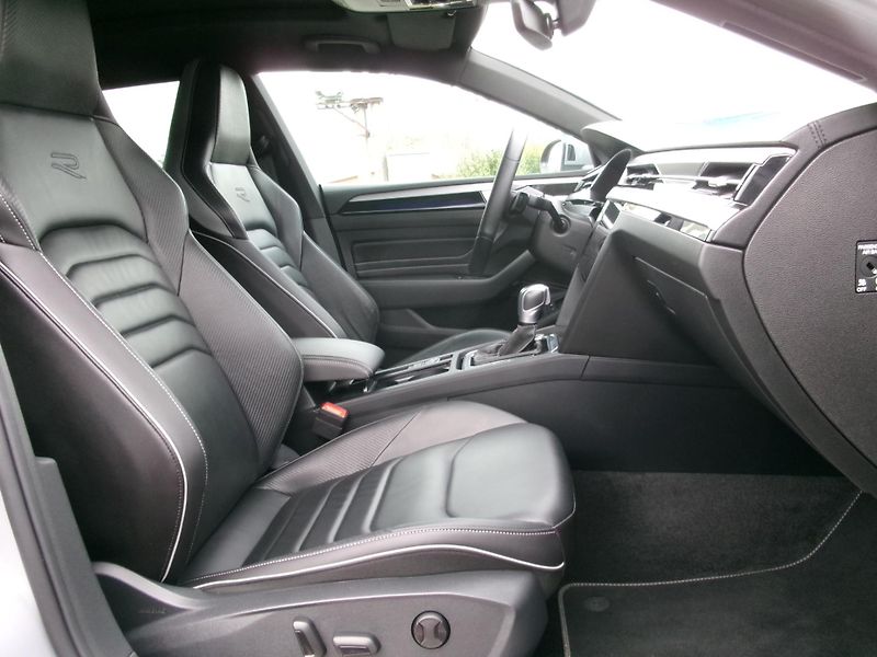 Volkswagen Arteon Shooting Brake (2023) 1,4TSI E-hybrid R-Line WEBASTO - fotka 54 z 62