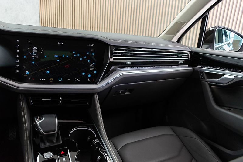 Volkswagen Touareg 3.0 TDI 210kW EXCLUSIVE*ČR 1.M - fotka 9 z 39