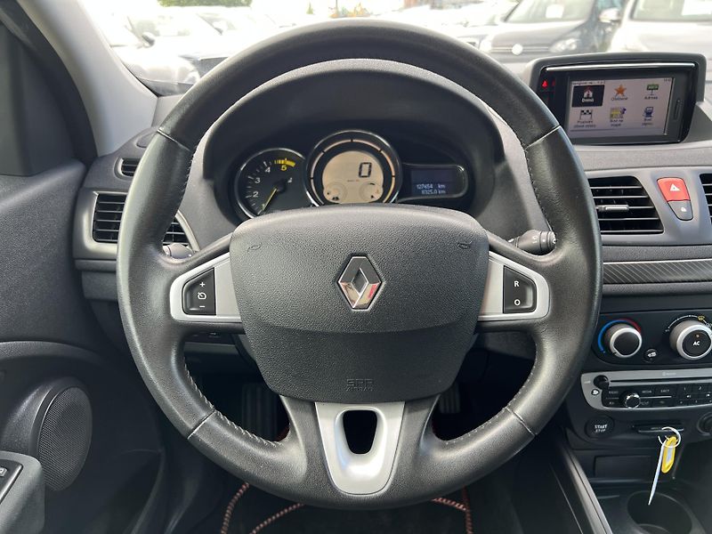 Renault Mégane 1.5DCi KLIMA TEMPOMAT odp.DPH - fotka 15 z 44