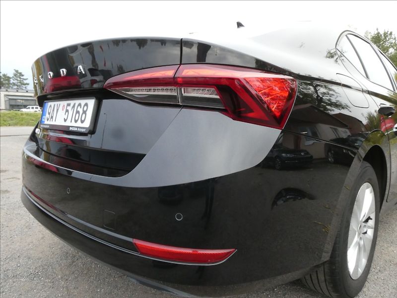 Škoda Octavia 2,0 TDi 110kW serviska,ČR,DPH - fotka 10 z 46