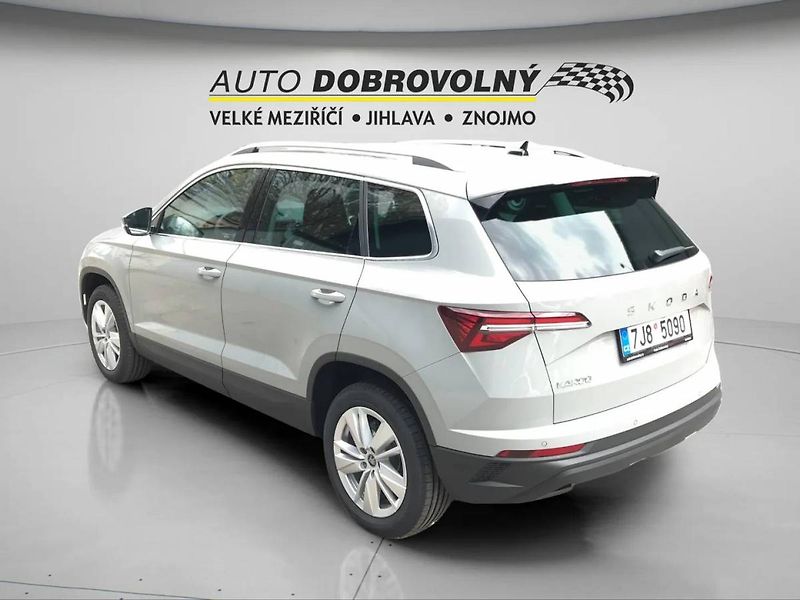 Škoda Karoq Top Selection 1,5 TSI/110 kW D - fotka 9 z 18