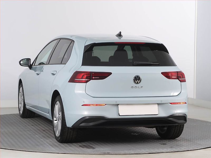 Volkswagen Golf (2025) 1.5 TSI, 1.Majitel, DPH - fotka 4 z 20