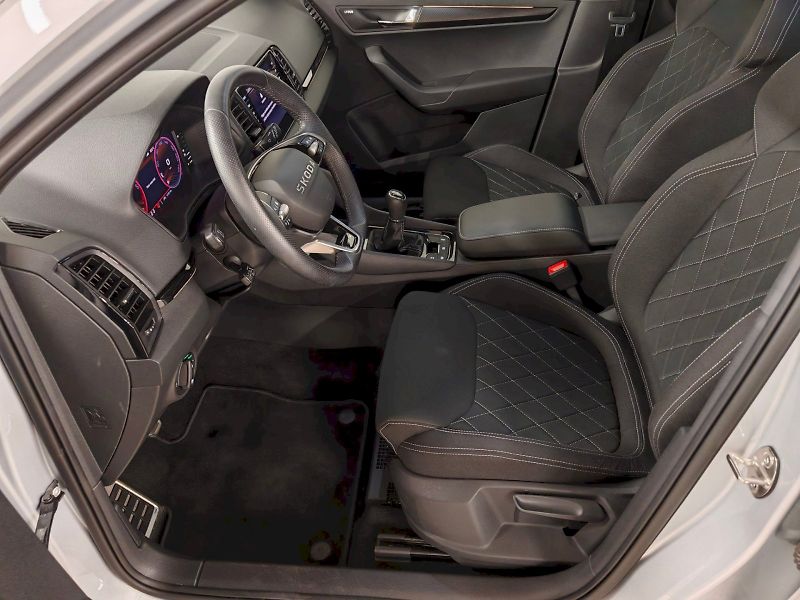Škoda Karoq (2025) 1.5 TSI 110 kW Sportline - fotka 21 z 31