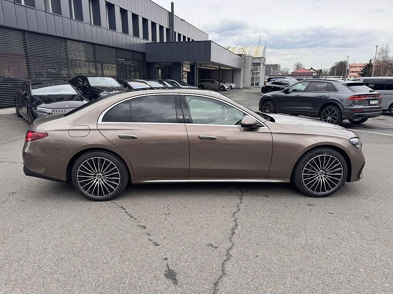 Mercedes-Benz Třídy E (2026) E 300 de 4MATIC - fotka 8 z 26