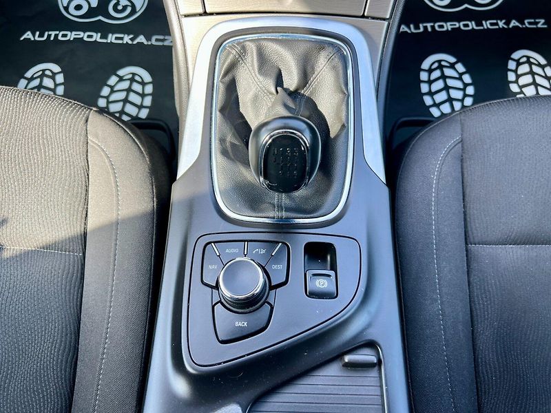 Opel Insignia (2010) 1.8i 103kW Výhřevy,Navi,Servis - fotka 15 z 18