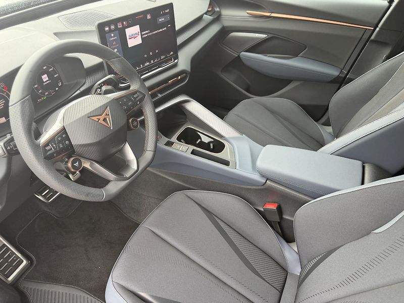 Cupra Terramar (2026) 2.0TSI 150kW 4WD R20 NT ZÁR 5L - fotka 16 z 37