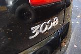 Peugeot 3008 (2013) 1.6HDi,Hybrid 4,AUT,4x4,Panora - náhled 17
