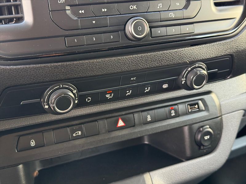 Toyota ProAce 2,0 Active,L1 4D Panel - fotka 9 z 12