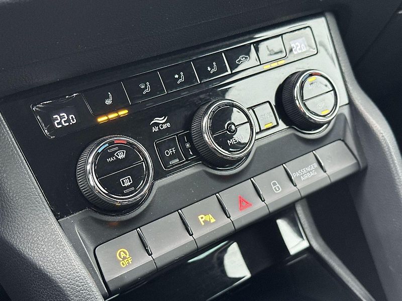 Škoda Karoq (2020) 2.0 TDI Style - fotka 14 z 28