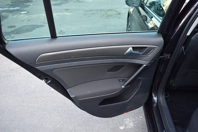 Volkswagen Golf Variant (2018) 1.4TSI 92kw COMFORTLIN PAN TAŽ - fotka 14 z 48