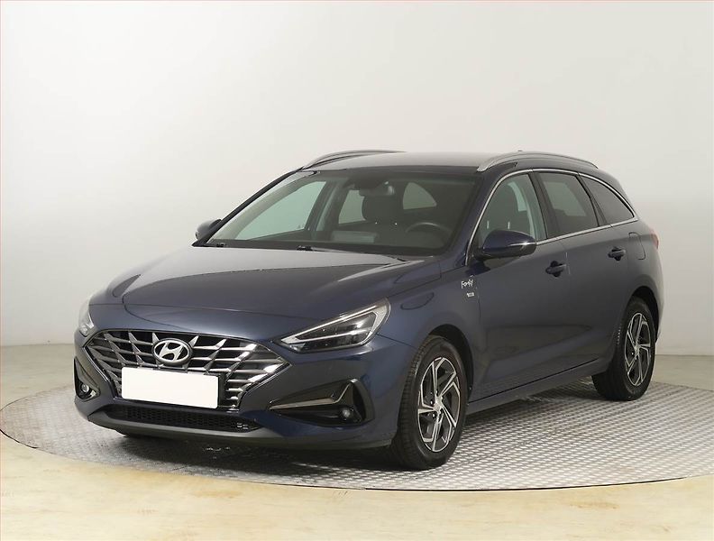 Hyundai i30 (2020) Family 1.5 T-GDI MHEV - fotka 2 z 22