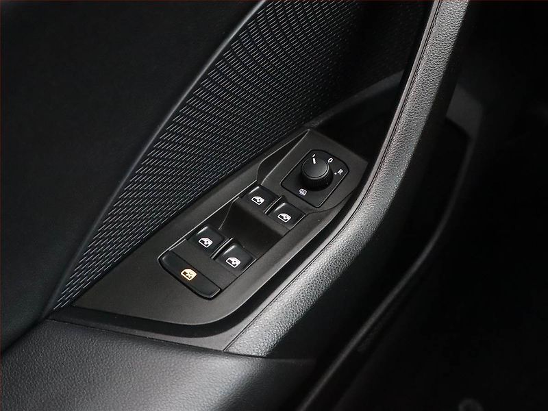 Škoda Octavia (2022) Ambition 1.5 TSI - fotka 18 z 18