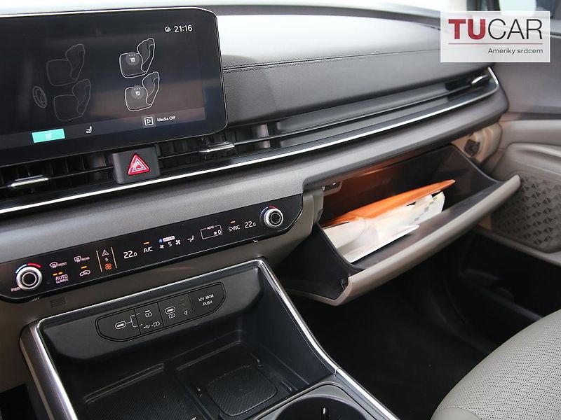 Kia Carnival (2024) 2.2 Diesel Automat 7 míst  - fotka 27 z 42