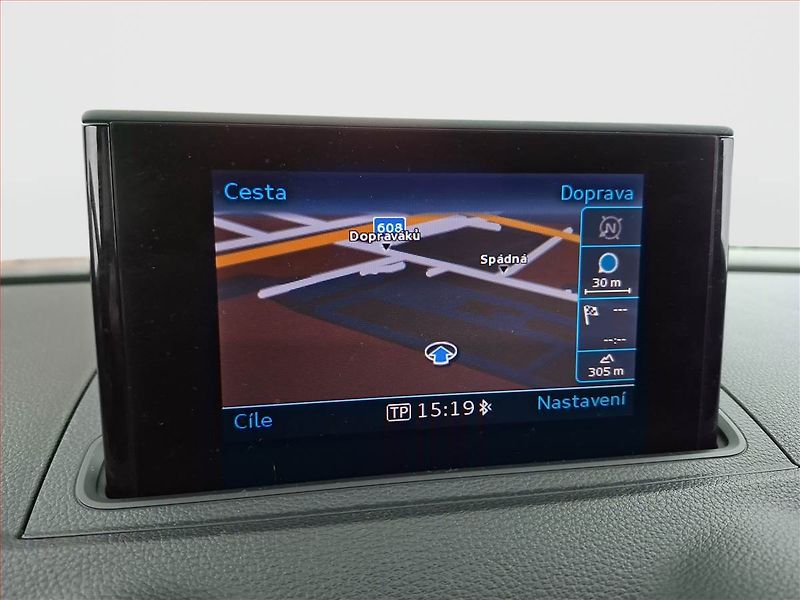 Audi A3 (2014) S-Line 2.0 TDI, Navi, Xenony - fotka 12 z 18