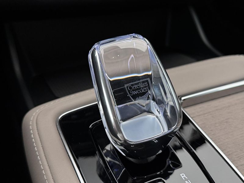 Volvo XC90 T8 AWD RECHARGE BRIGHT PLUS CZ - fotka 28 z 48