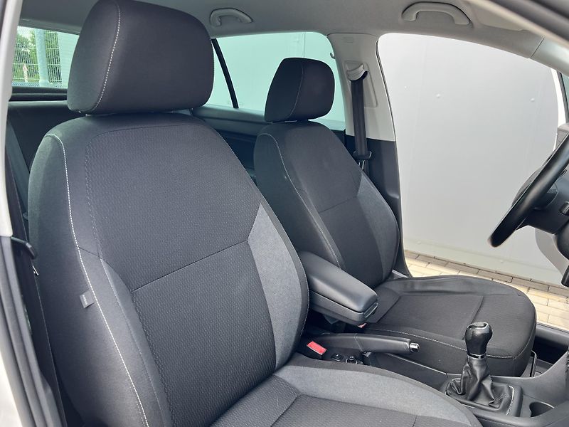 Škoda Rapid (2015) 1,6TDi 77kW AMBITION - fotka 27 z 32