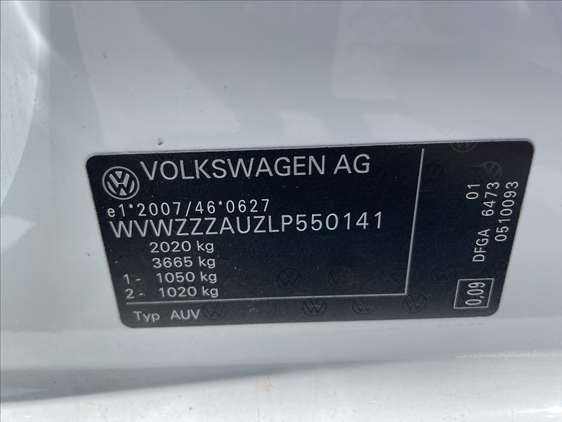Volkswagen Golf 2,0 TDi 110kw DSG LED Radar po - fotka 28 z 39